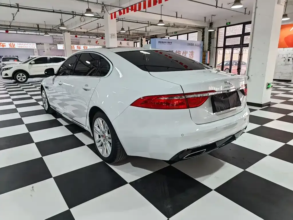 Jaguar XFL 2021 из CN, фото 9