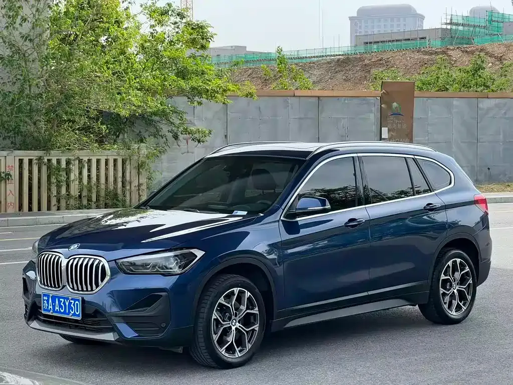 BMW X1 — фото 1
