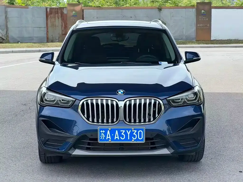 BMW X1 — фото 5