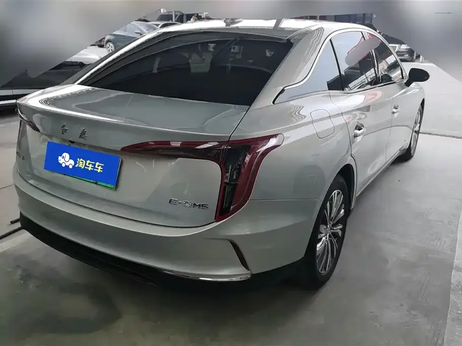 Hongqi E-QM5 2023 из CN, фото 2