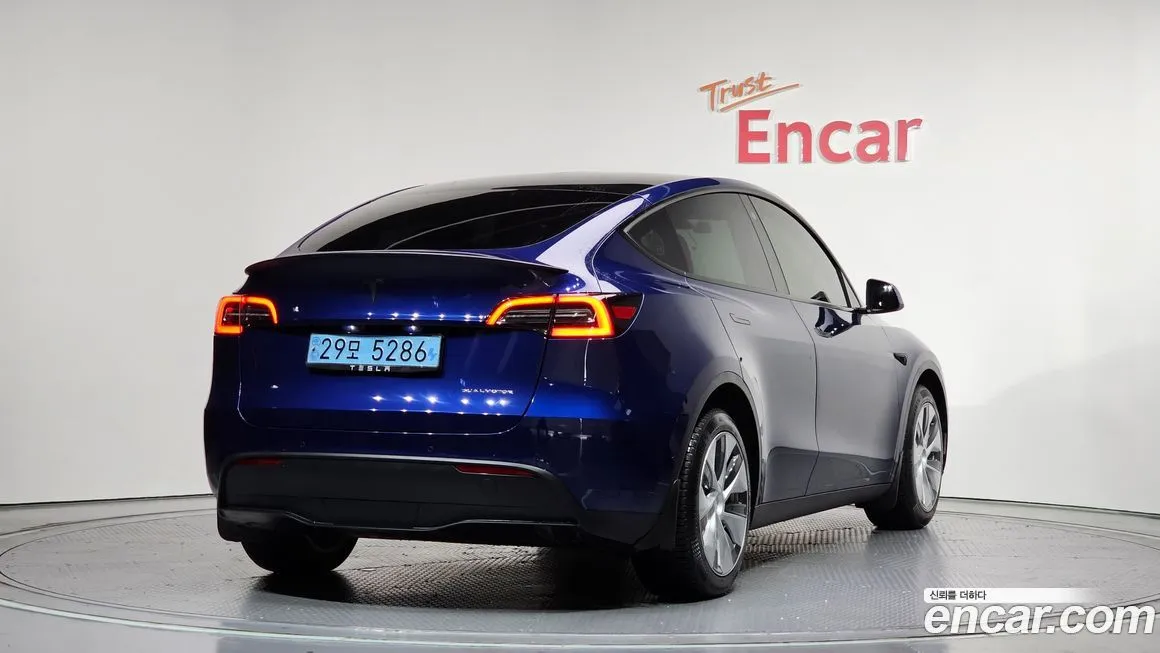 Tesla Model Y — фото 4