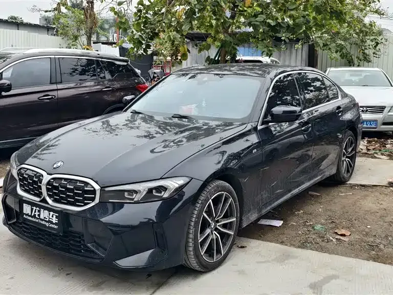 BMW 3 Series 2023 из CN, фото 1