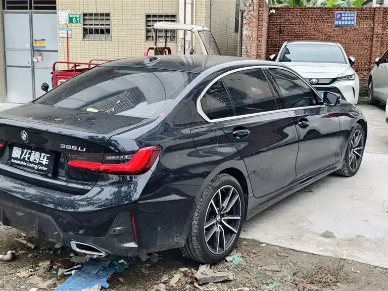 BMW 3 Series 2023 из CN, фото 8