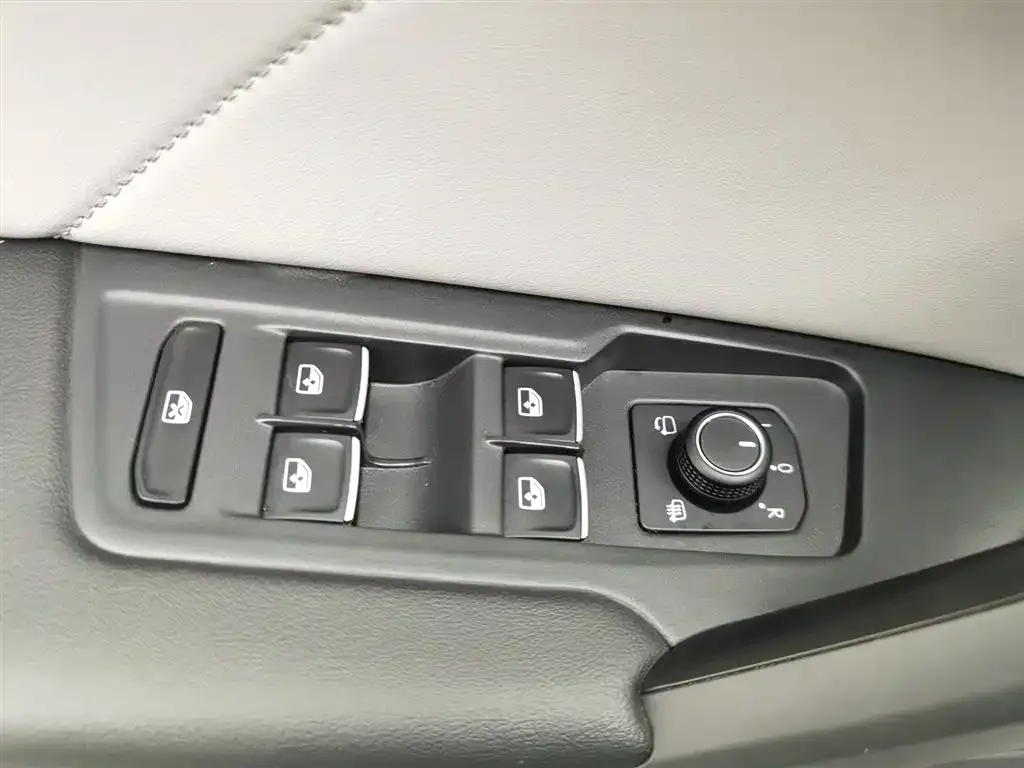 Volkswagen Tayron — фото 6