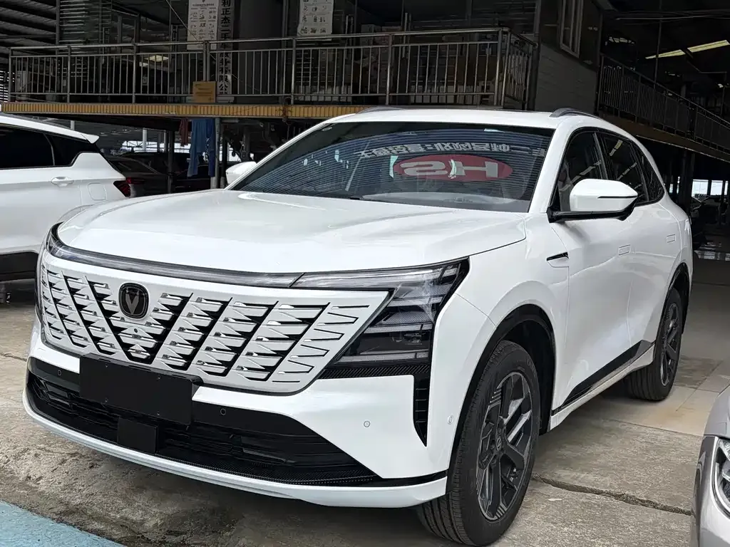 Changan CS75PLUS — фото 10