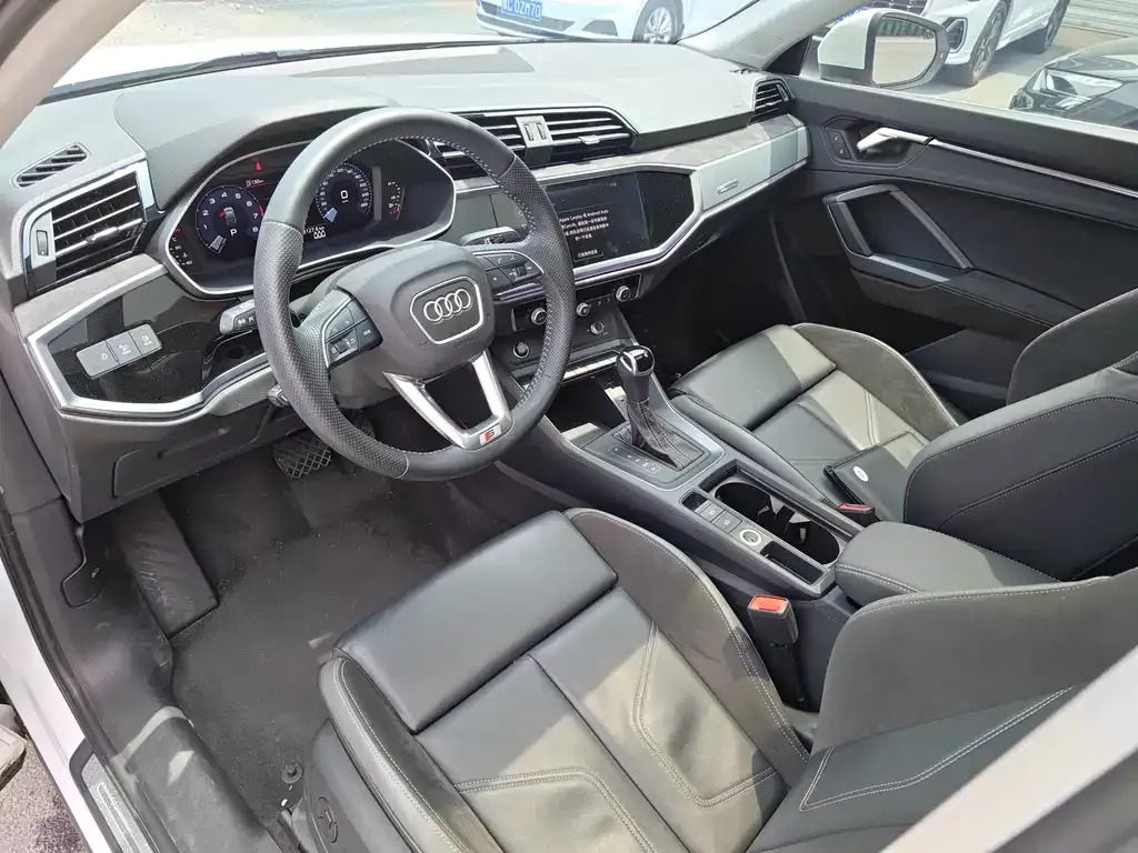 Audi Q3 Sportback 2021 из CN, фото 3