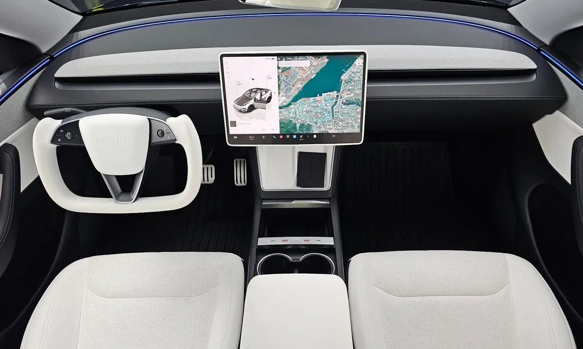 Tesla Model Y — фото 3