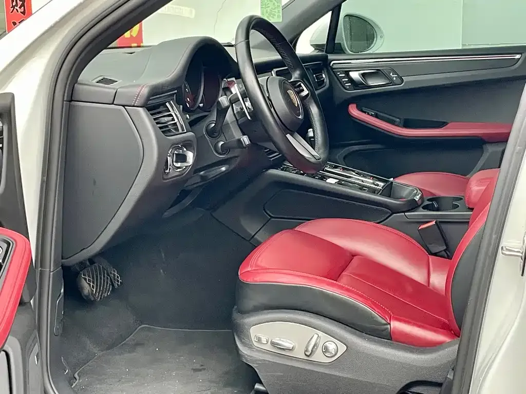 Porsche Macan 2023 из CN, фото 3