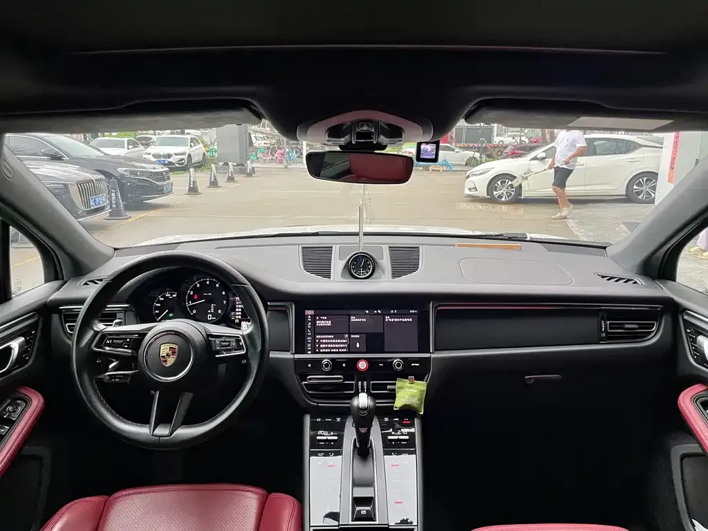 Porsche Macan 2023 из CN, фото 4