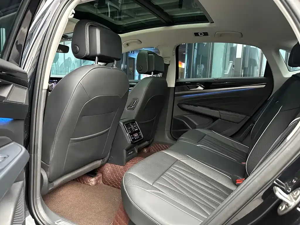 Volkswagen Passat — фото 3