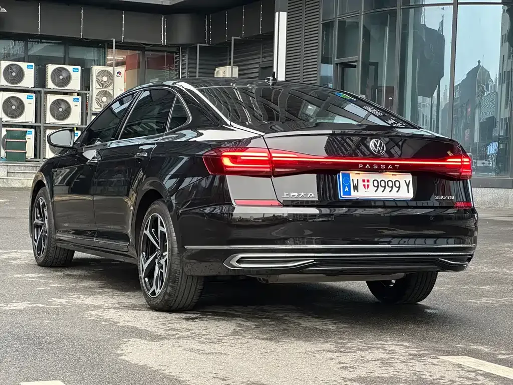 Volkswagen Passat — фото 7