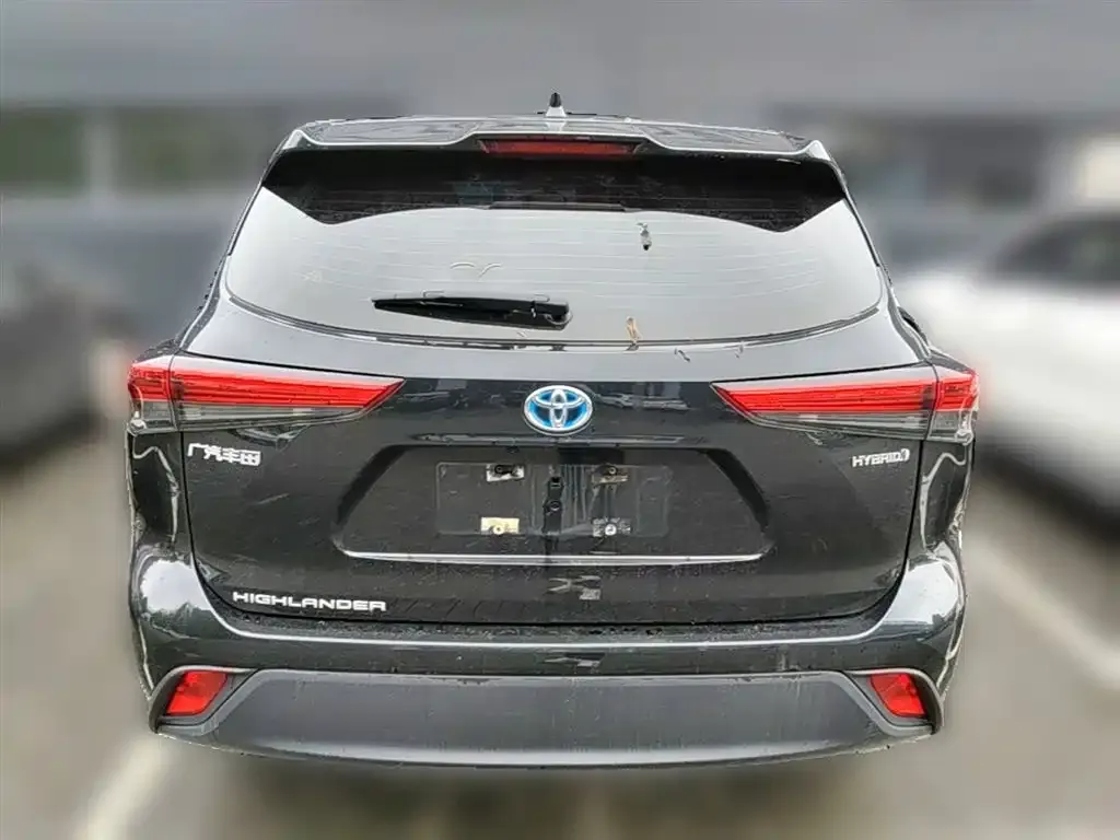Toyota Highlander — фото 6