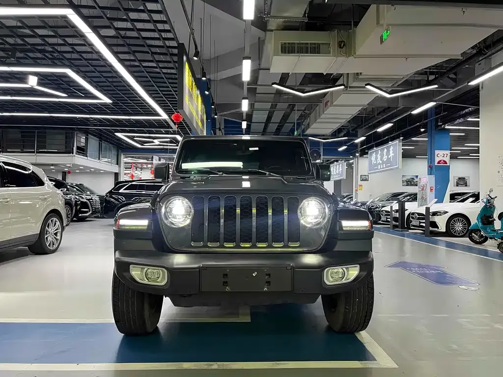 Jeep Wrangler PHEV 2021 из CN, фото 4