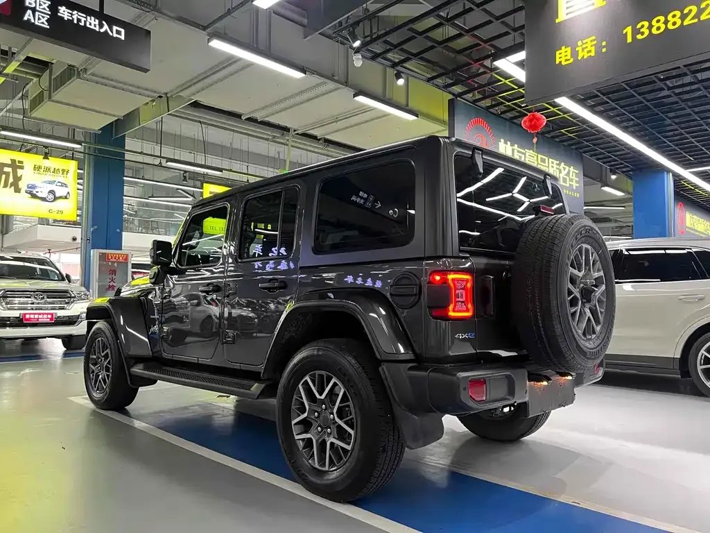 Jeep Wrangler PHEV 2021 из CN, фото 7
