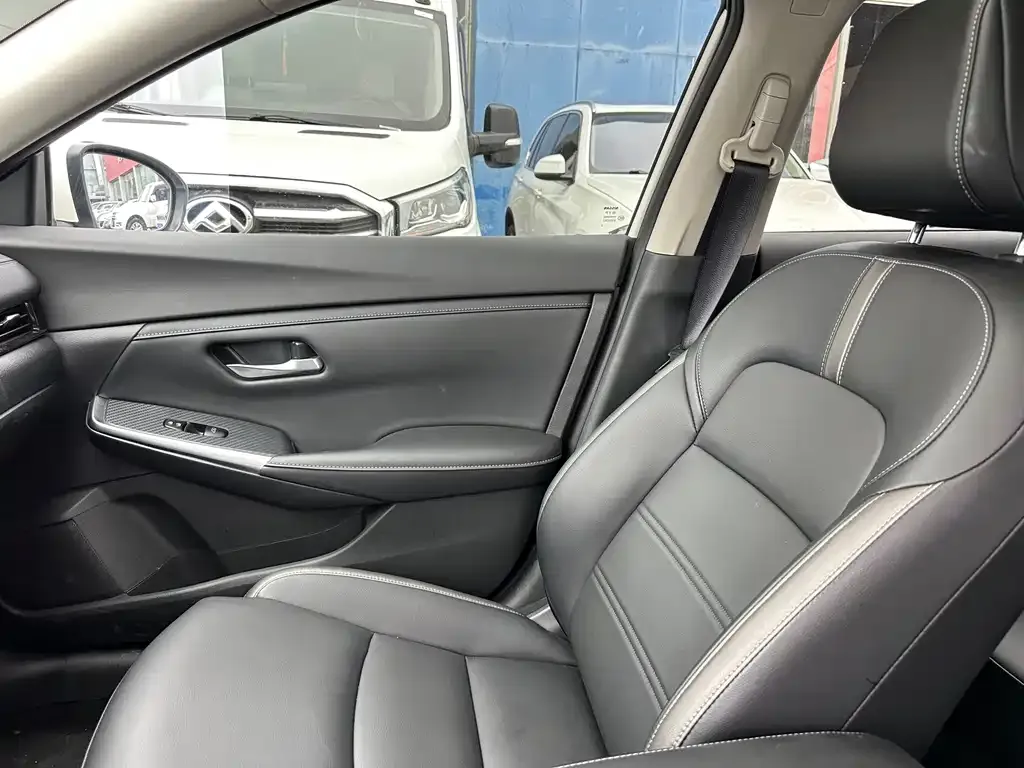 Nissan Sylphy 2022 из CN, фото 2