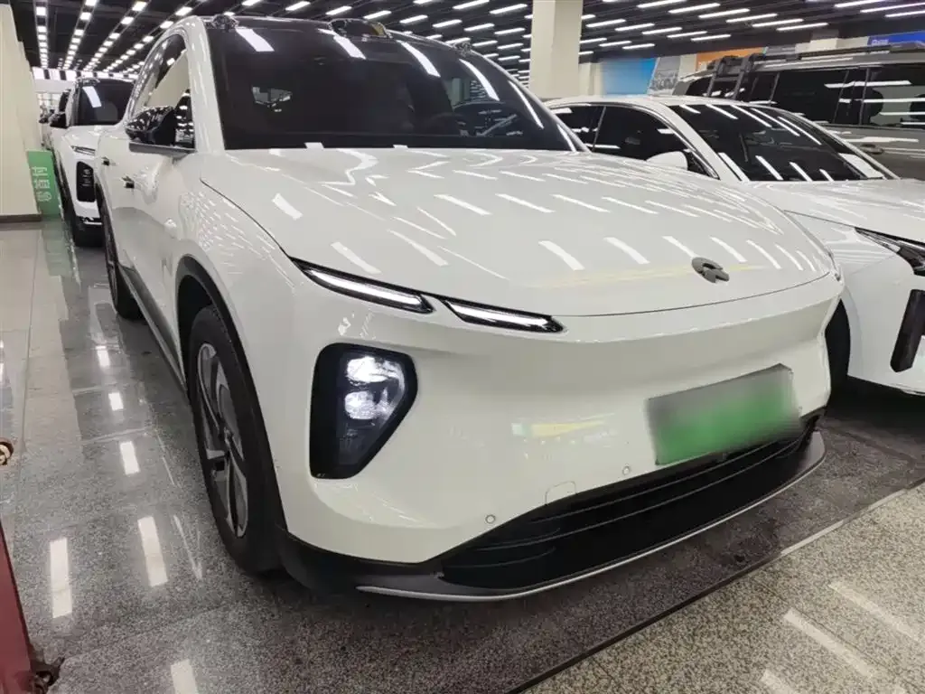 NIO EC6 — фото 7