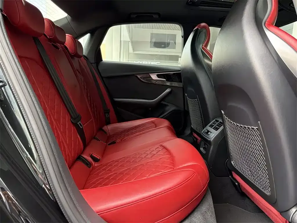 Audi S4 2023 из CN, фото 7