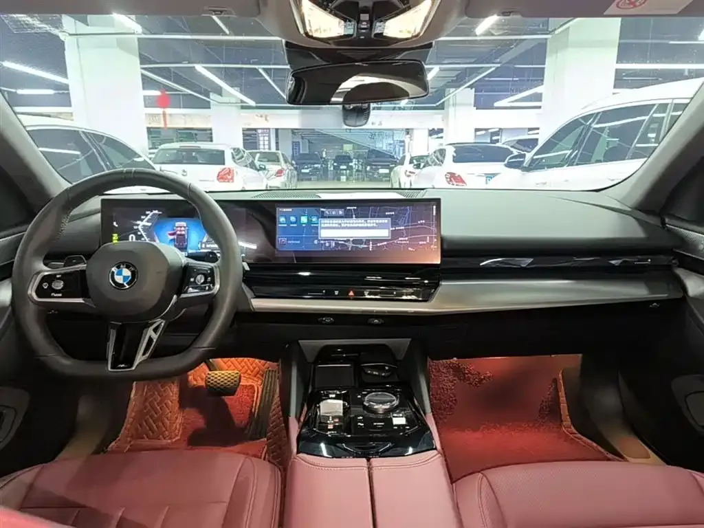 BMW 5 Series 2025 из CN, фото 3