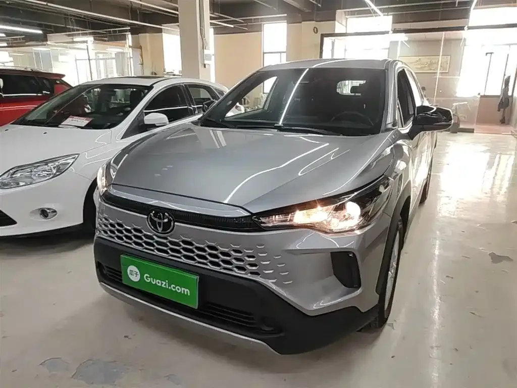 Toyota Corolla Cross — фото 10