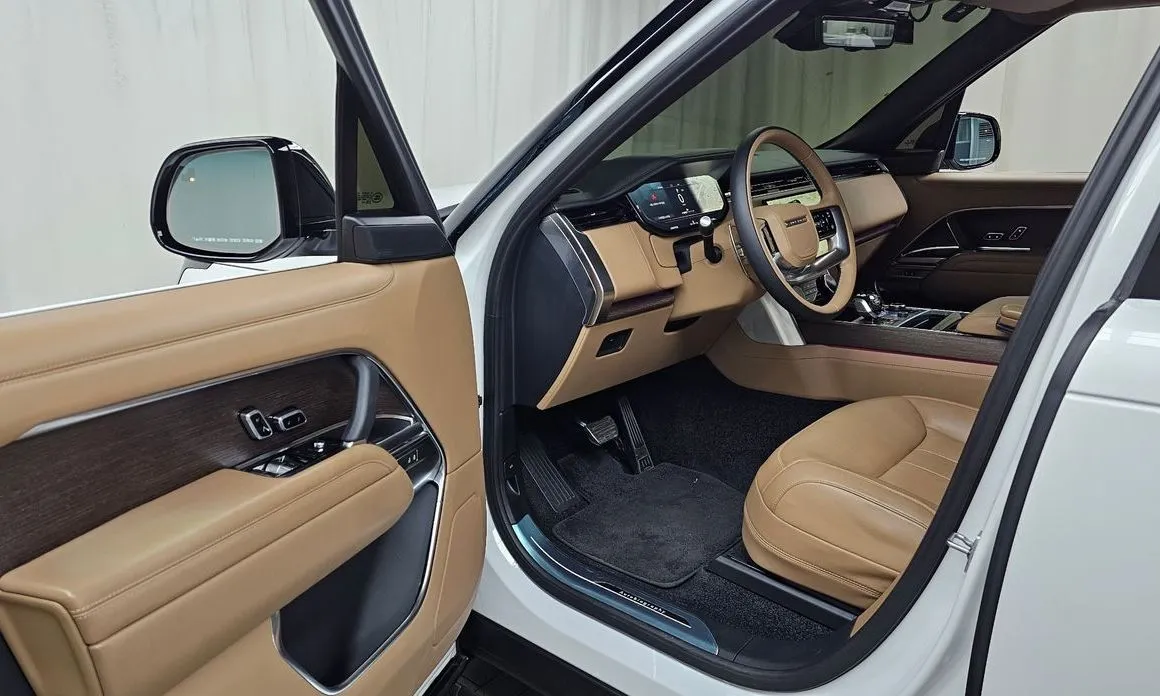 Land Rover Range Rover 2023 из KR, фото 10