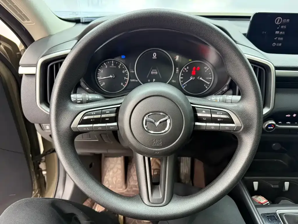 Mazda CX-50 2023 из CN, фото 10