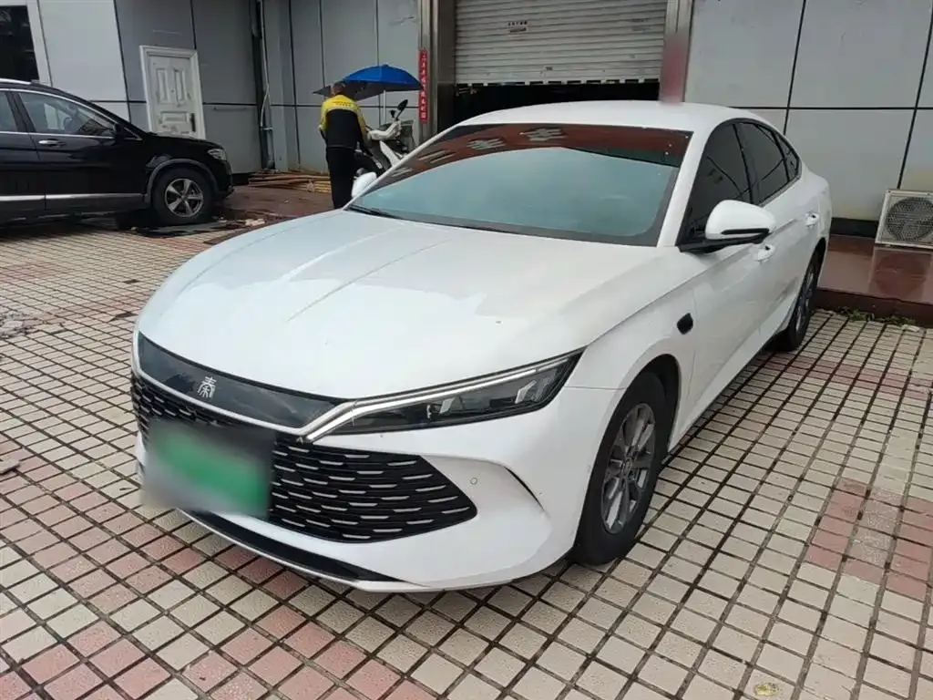 BYD Qin L — фото 1