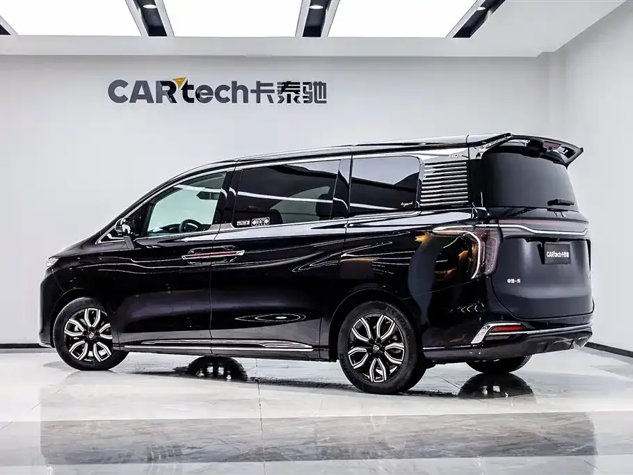 Hongqi HQ9 — фото 10