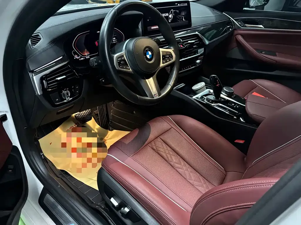 BMW 5 Series — фото 10