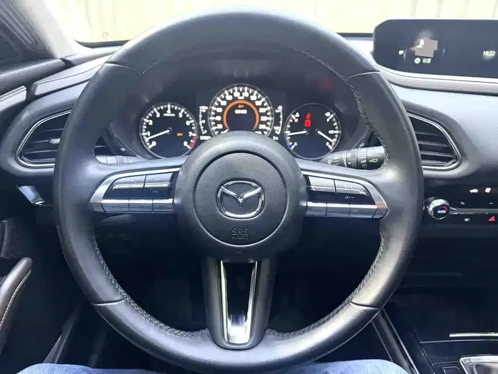 Mazda CX-30 — фото 2