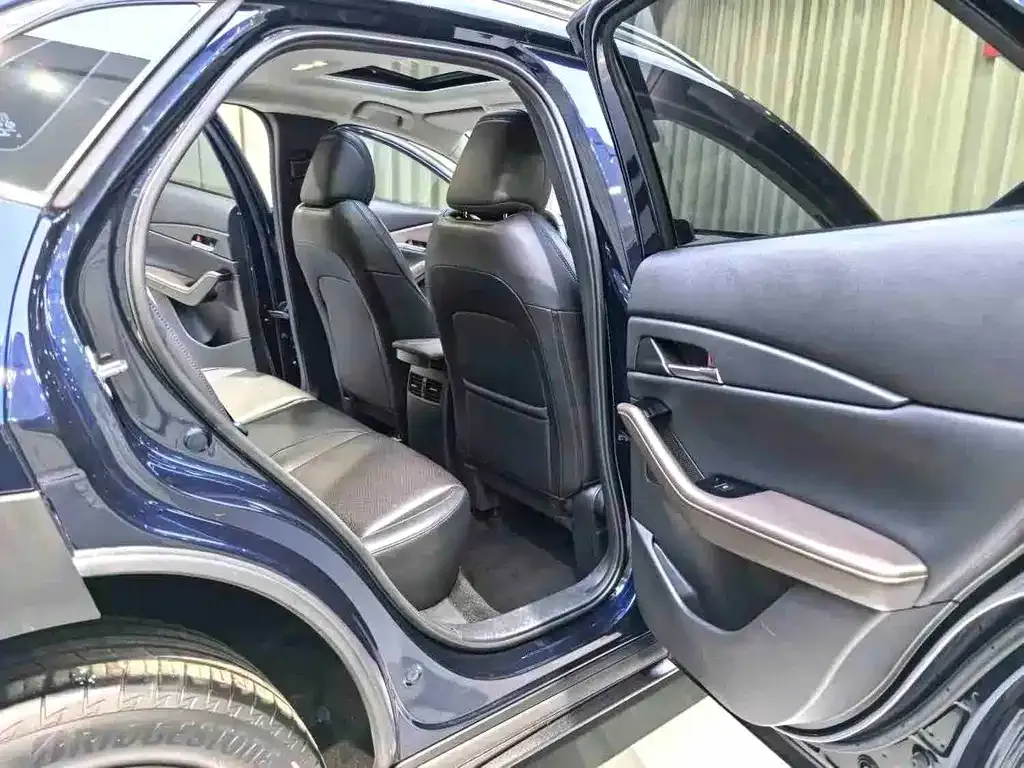 Mazda CX-30 — фото 5