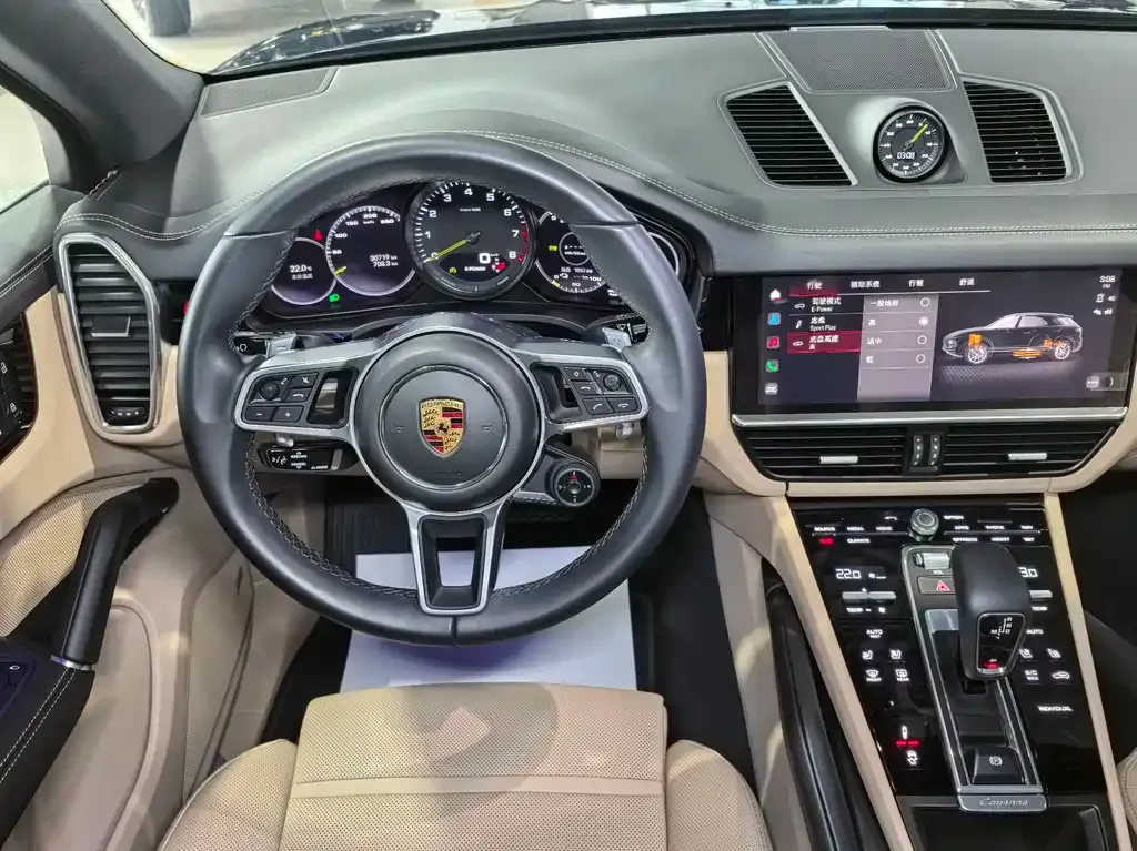 Porsche Cayenne Hybrid — фото 10