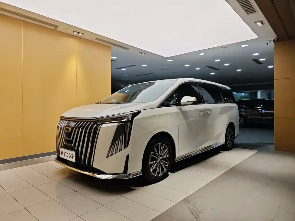 GAC Motor Trumpchi M8 — фото 1
