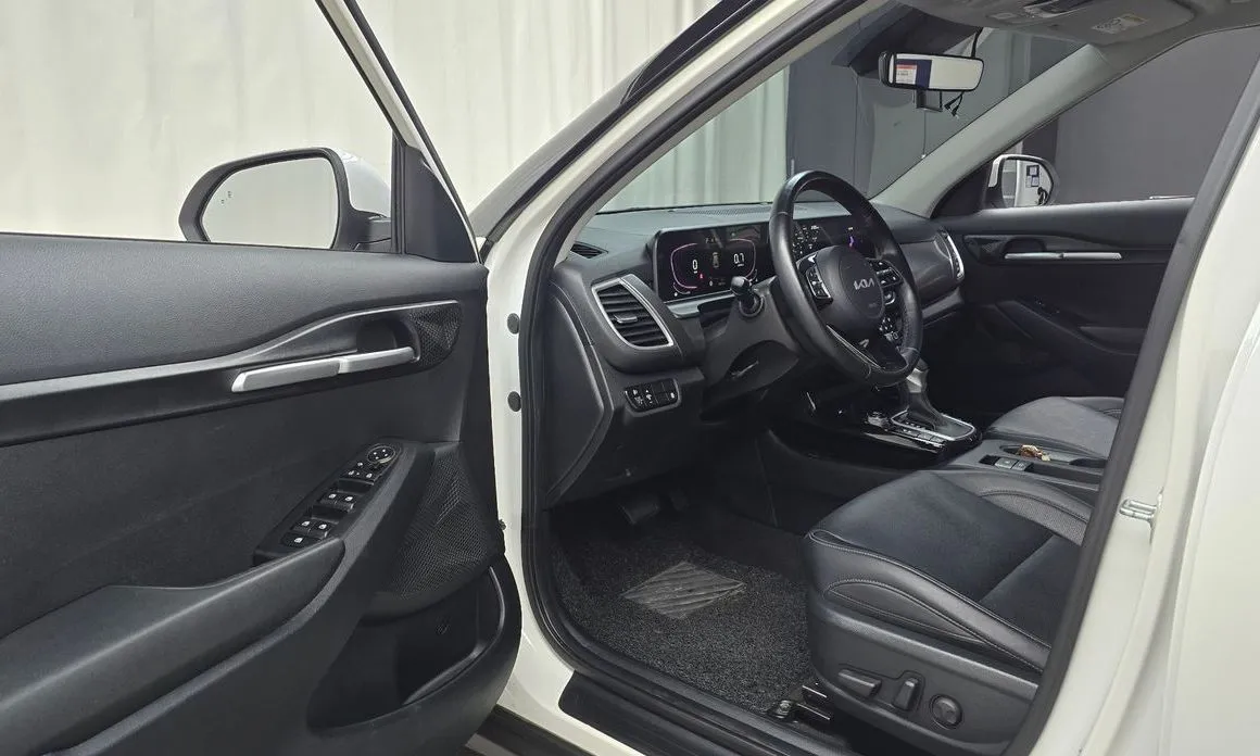 Kia Seltos 2023 из KR, фото 2