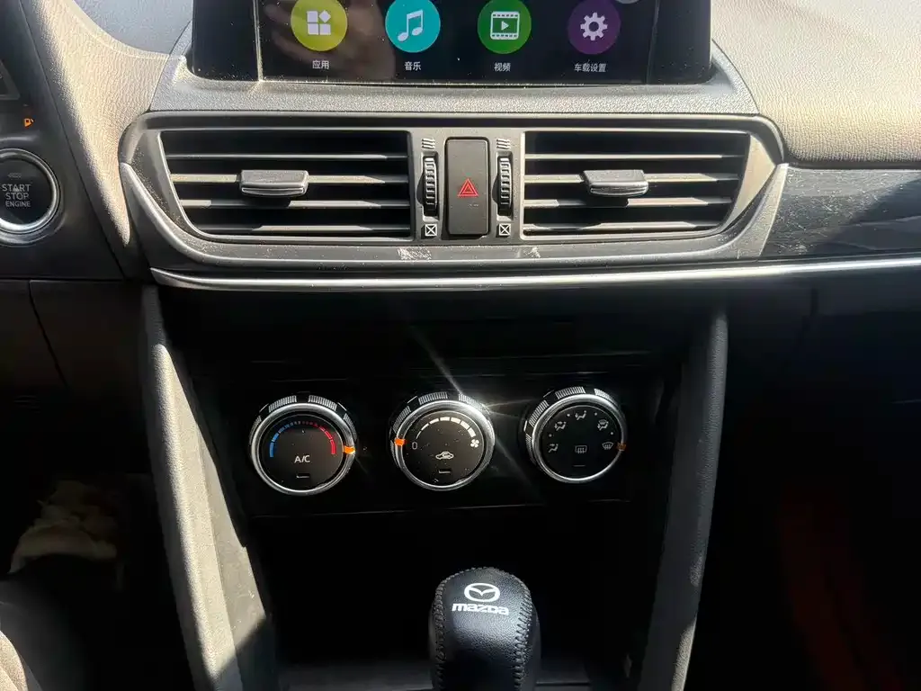 Mazda CX-4 — фото 3