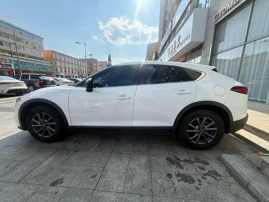 Mazda CX-4 — фото 8