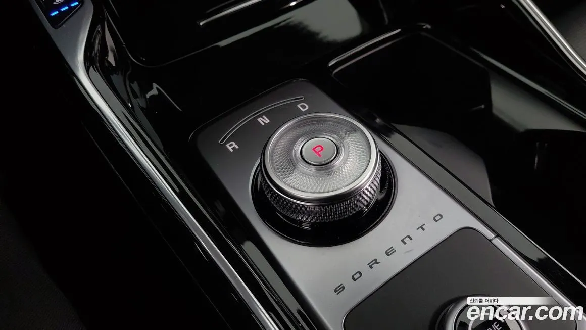 Kia Sorento — фото 4