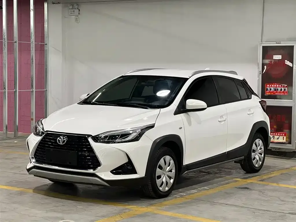 Toyota Yaris L