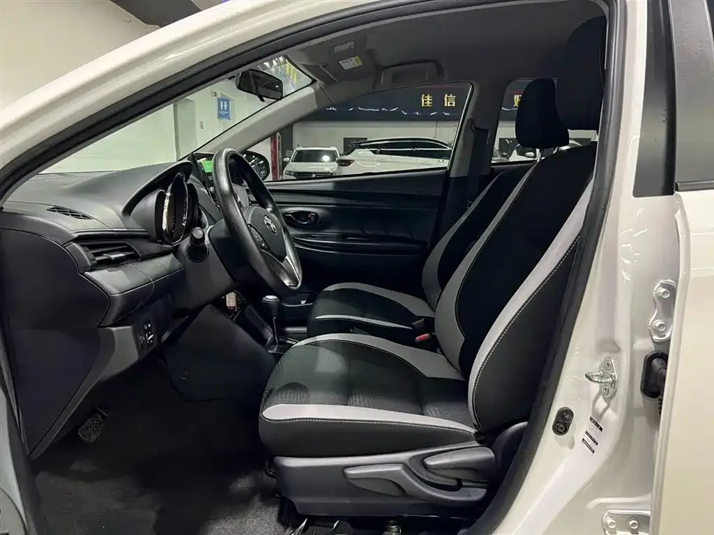 Toyota Yaris L 2021 из CN, фото 10