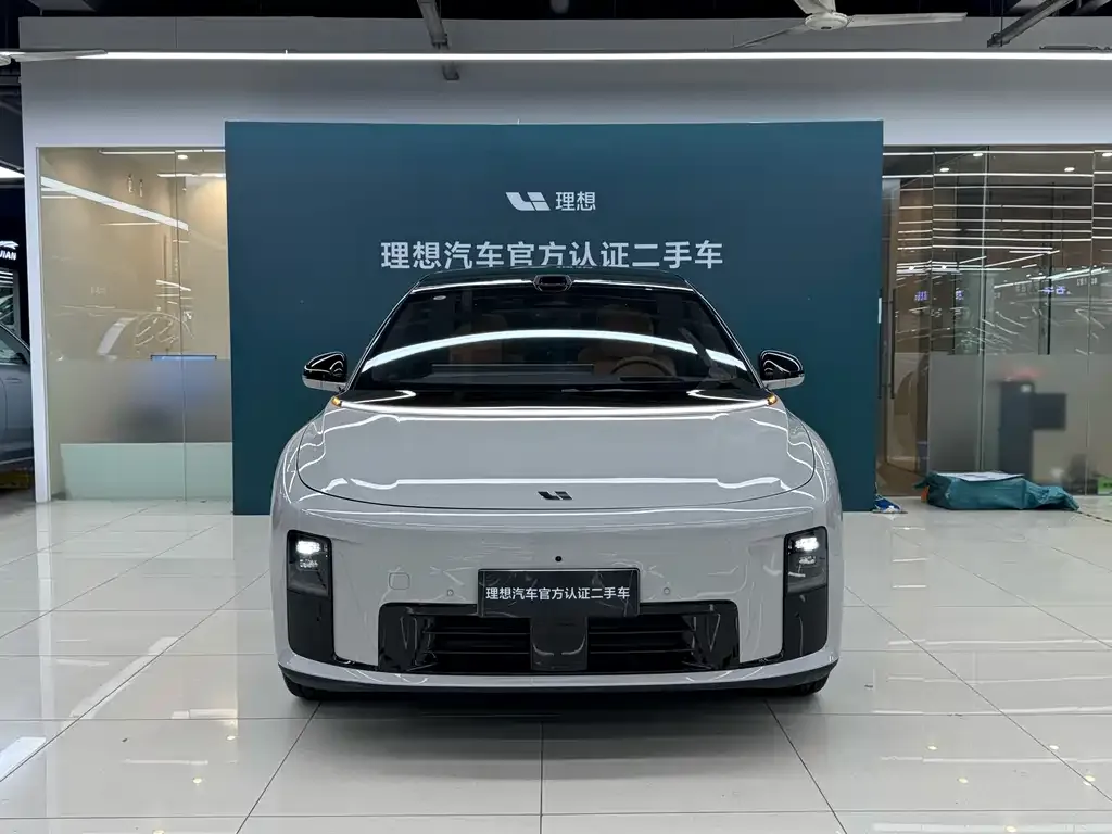 Li Auto i8 2025 из CN, фото 2