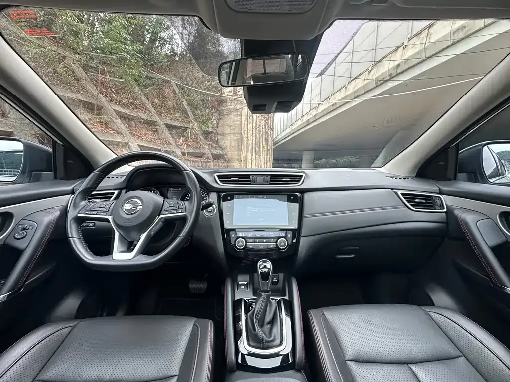 Nissan Qashqai — фото 9