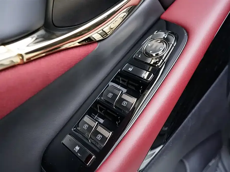 GAC Motor Trumpchi M8 — фото 9