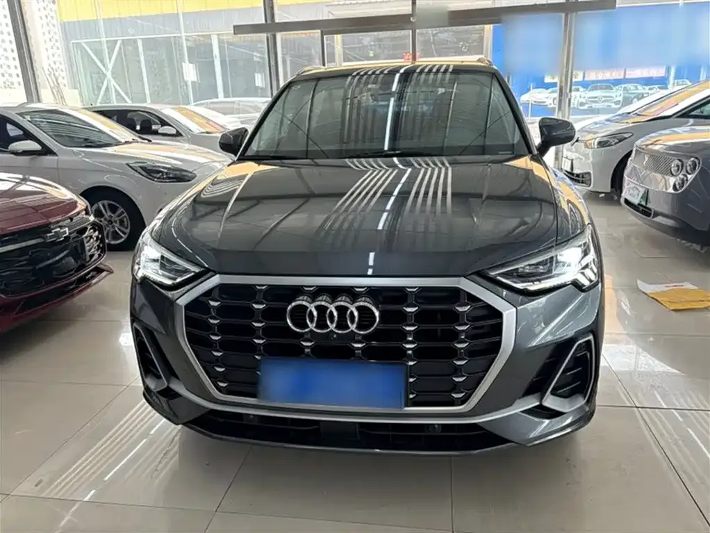 Audi Q3 — фото 10
