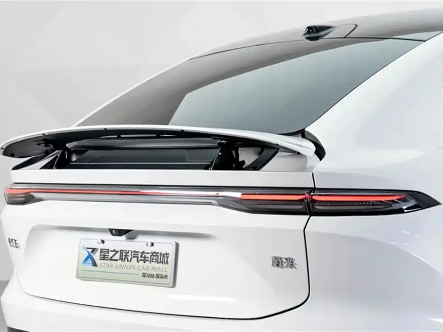 NIO EC6 — фото 7
