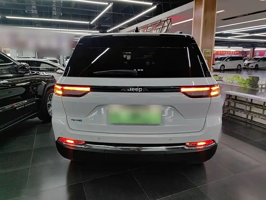 Jeep Grand Cherokee 4xe (Import) 2025 из CN, фото 2