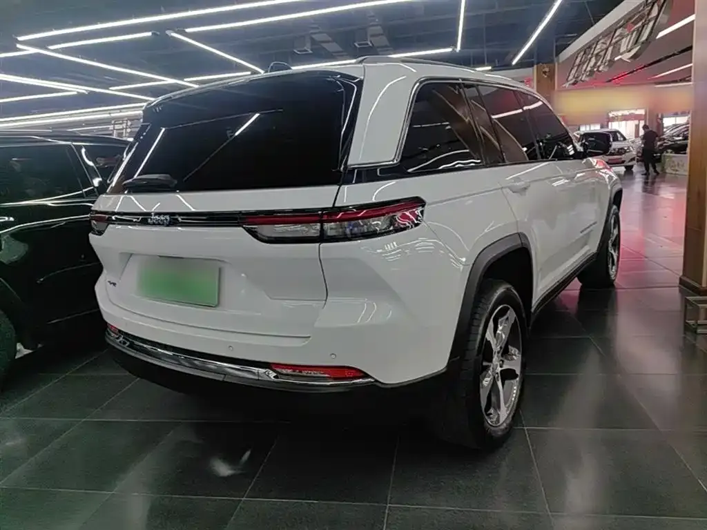 Jeep Grand Cherokee 4xe (Import) 2025 из CN, фото 9