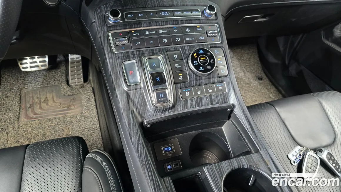 Hyundai Santafe — фото 8