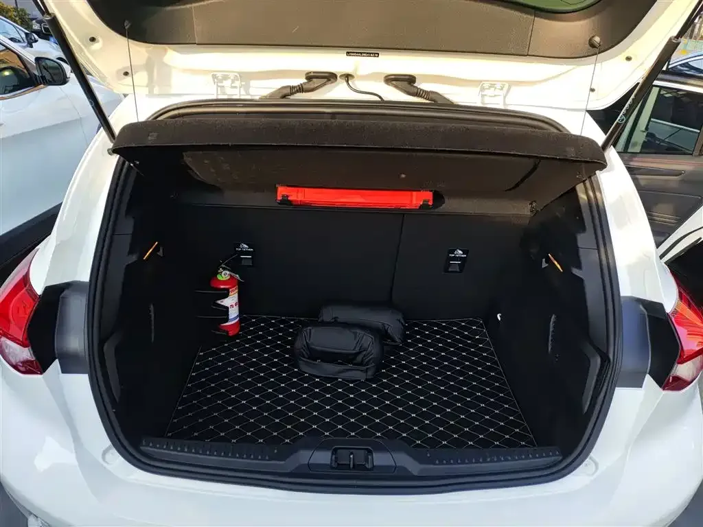 Ford Focus 2023 из CN, фото 3