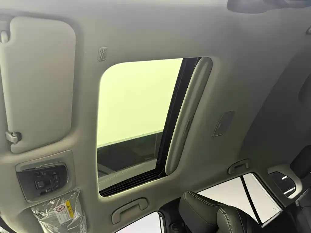 Toyota Frontlander 2024 из CN, фото 9
