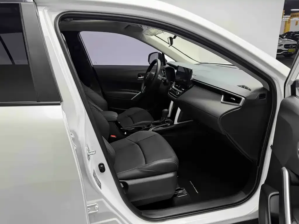 Toyota Frontlander 2024 из CN, фото 6