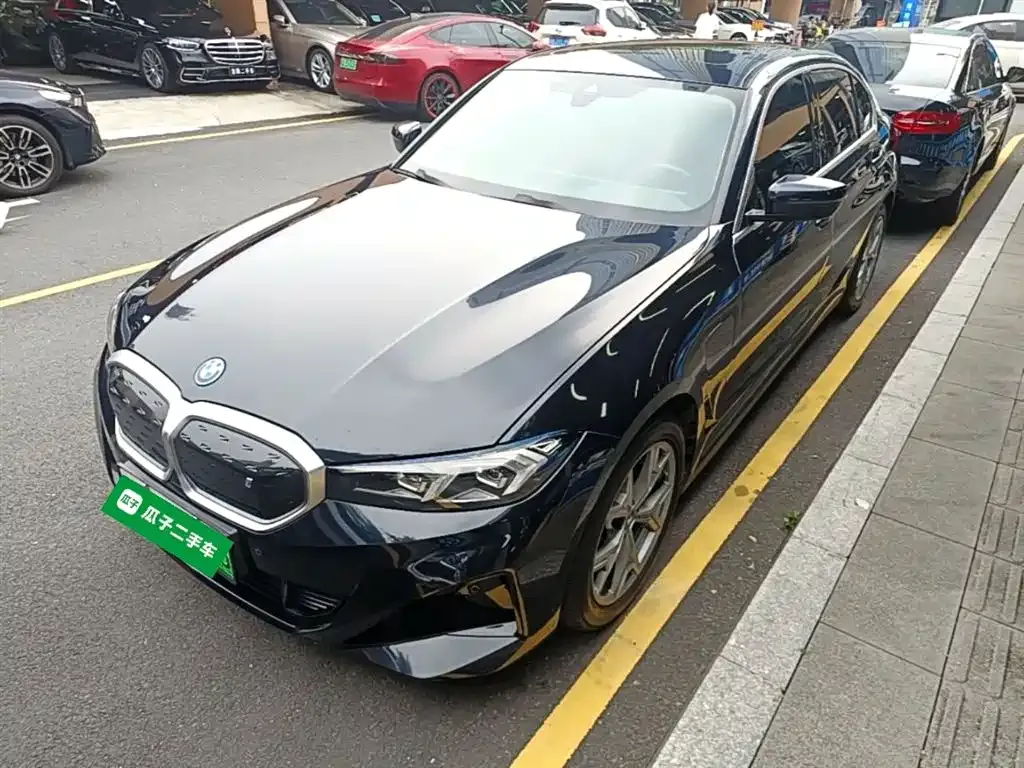 BMW i3 — фото 1